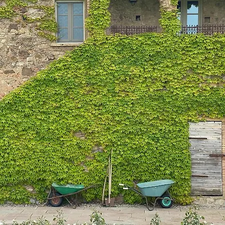 Bed & Breakfast Relais Sant'elena 2*