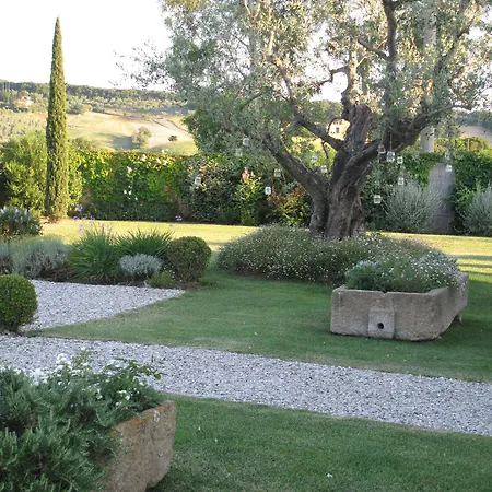 Bed & Breakfast Relais Sant'elena 4*